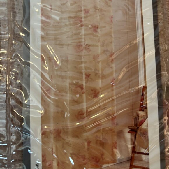 Croscill Home Antique Rose Shower Curtain 70" X 75" Tailored Floral Design - Picture 4 of 6